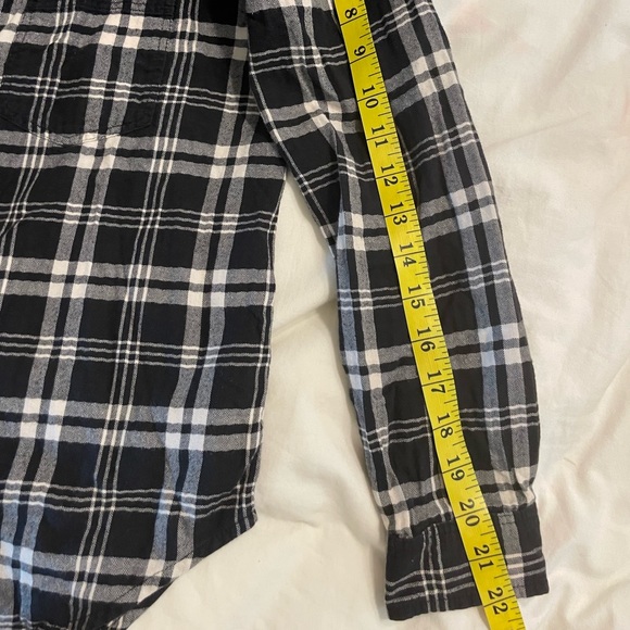 American Eagle S Black White Plaid Check Boyfriend Fit Button Down Shirt - Picture 9 of 9